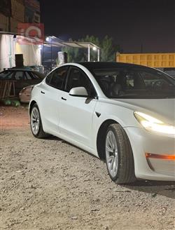 تسلا موديل 3